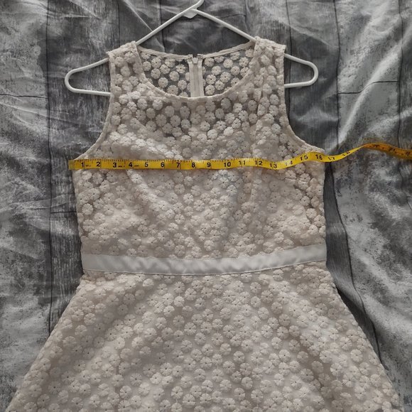 Cream Blouse with Peplum - Picture 5 of 7